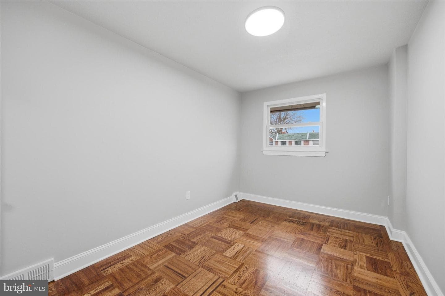 1519 Forrester Avenue photo 12