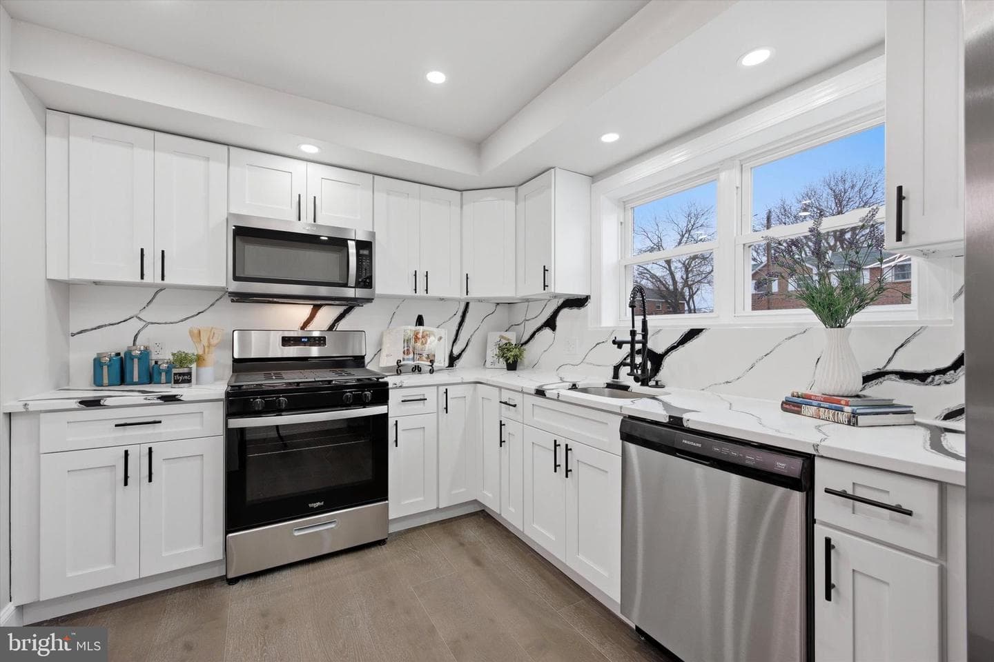 1519 Forrester Avenue photo 4