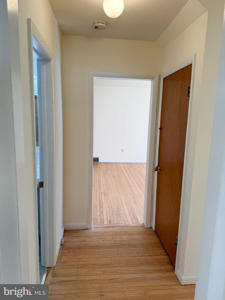 637 N Bishop Avenue photo 14