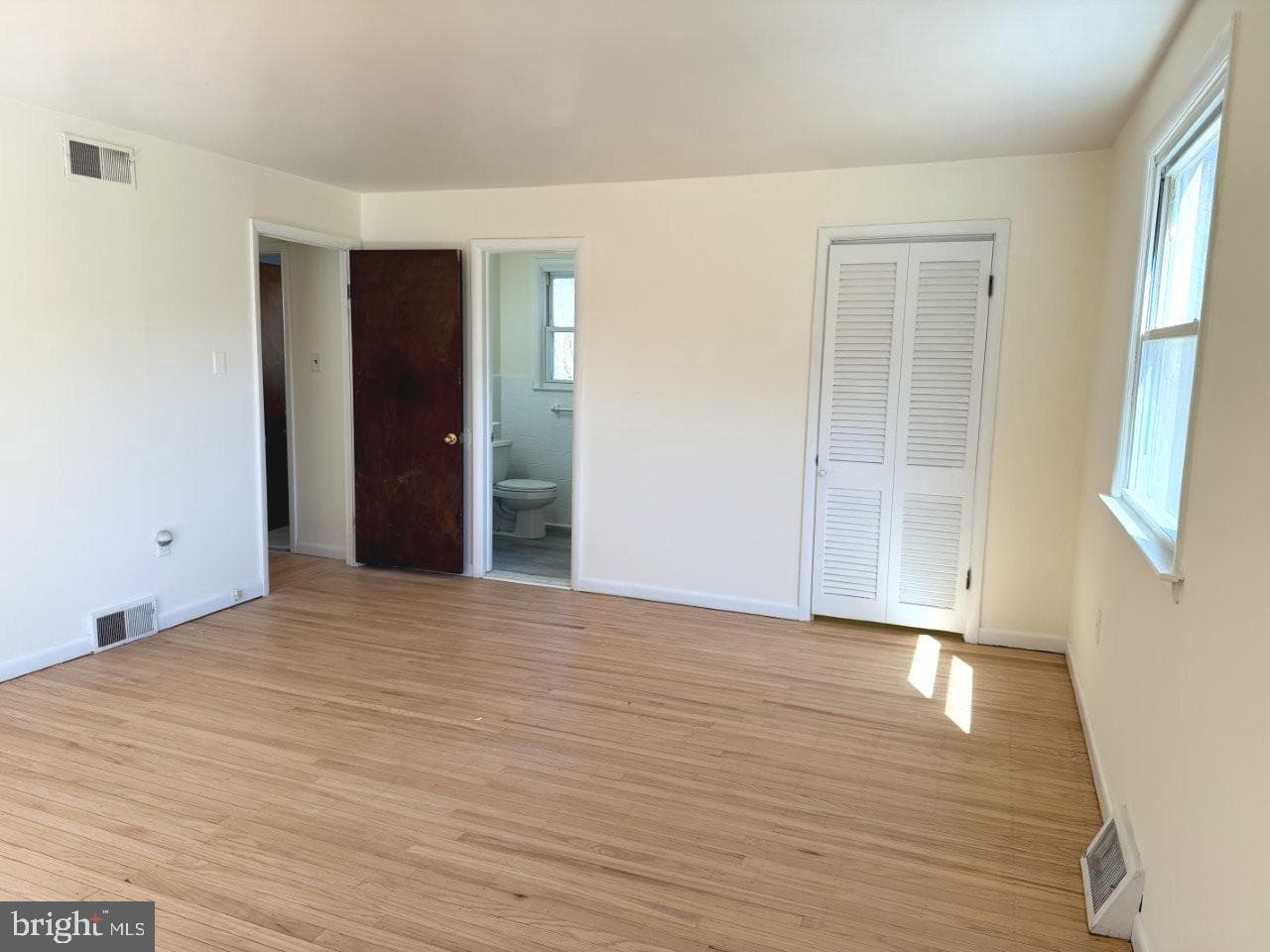637 N Bishop Avenue photo 25