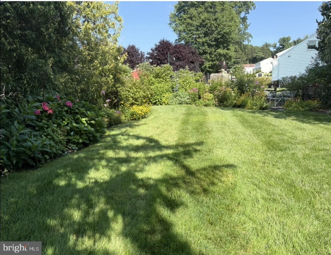 211 Fairfield Drive photo 25