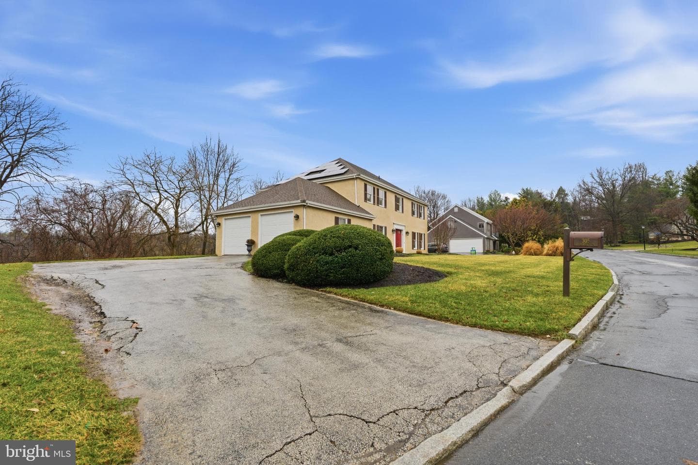 305 Countryview Drive photo 4