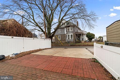 409 S Springfield Road photo 20
