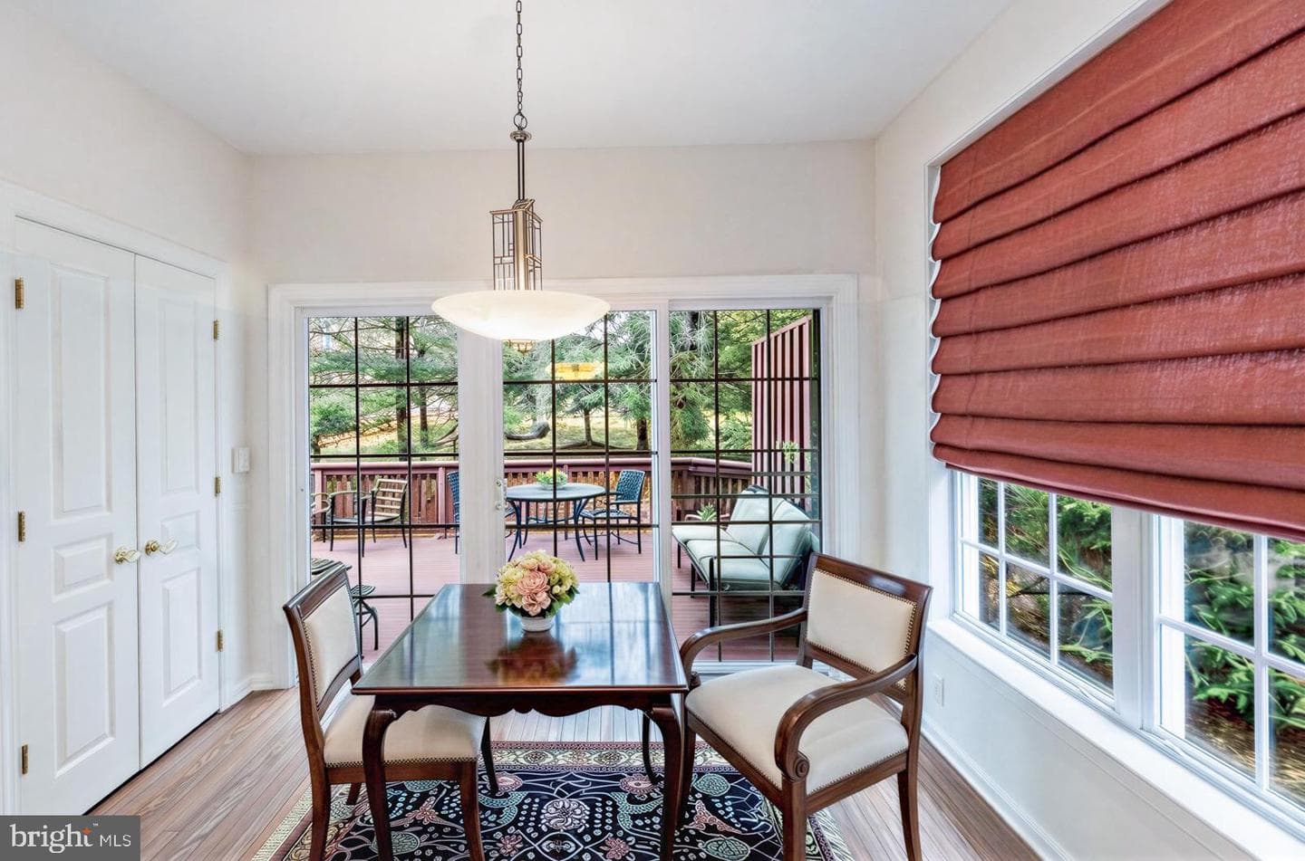 500 Guinevere Drive photo 12
