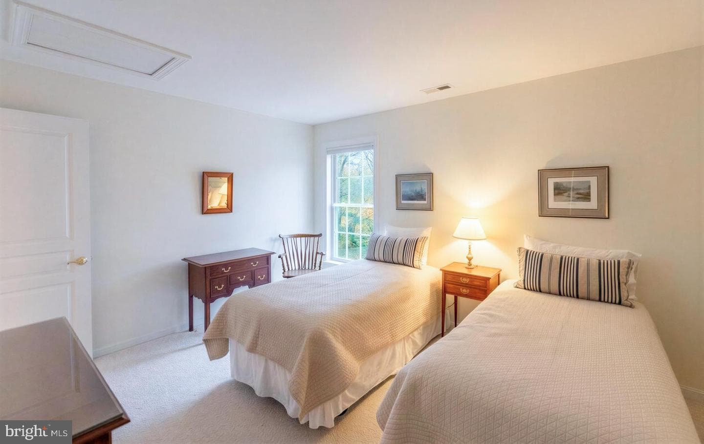 500 Guinevere Drive photo 18