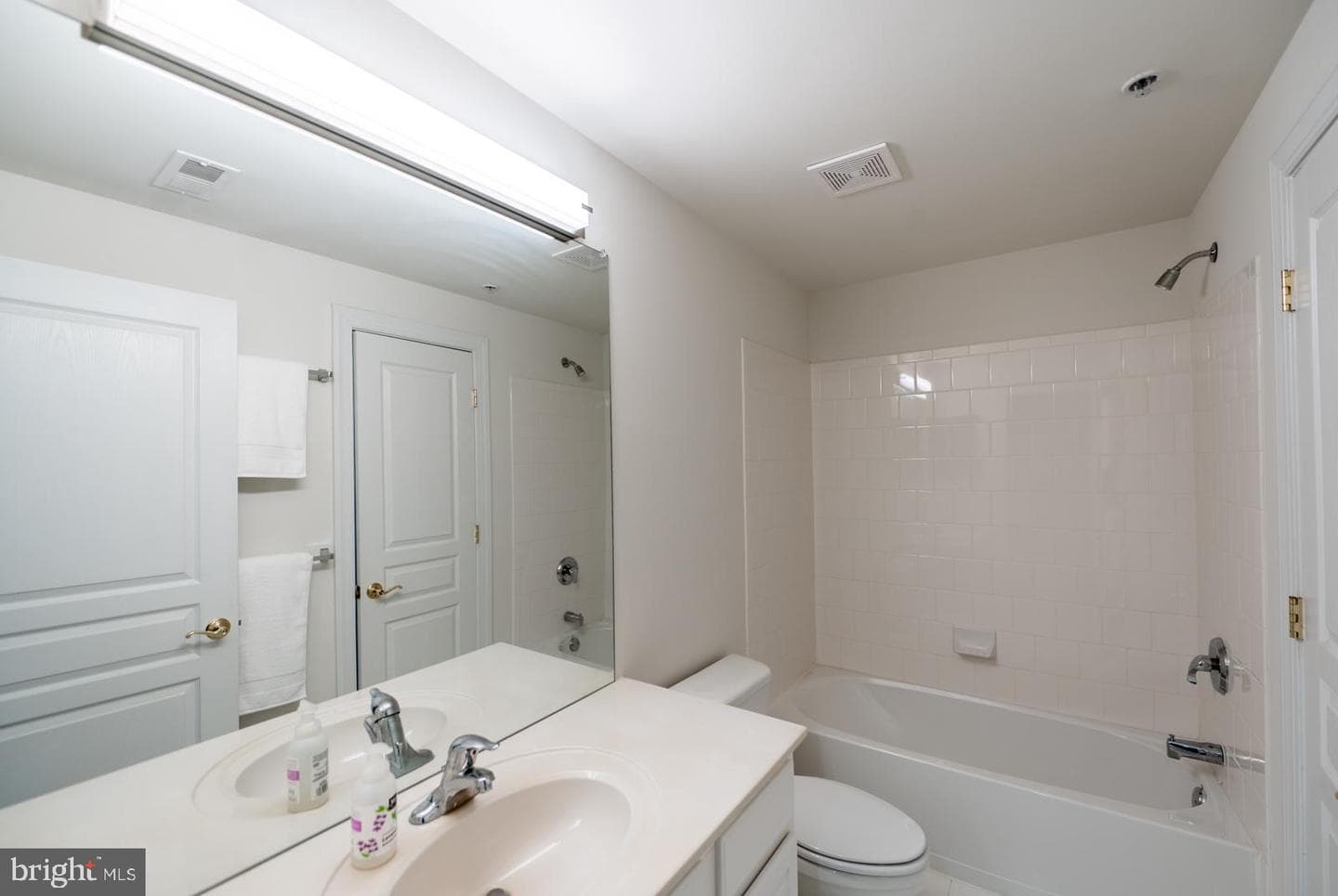 500 Guinevere Drive photo 26