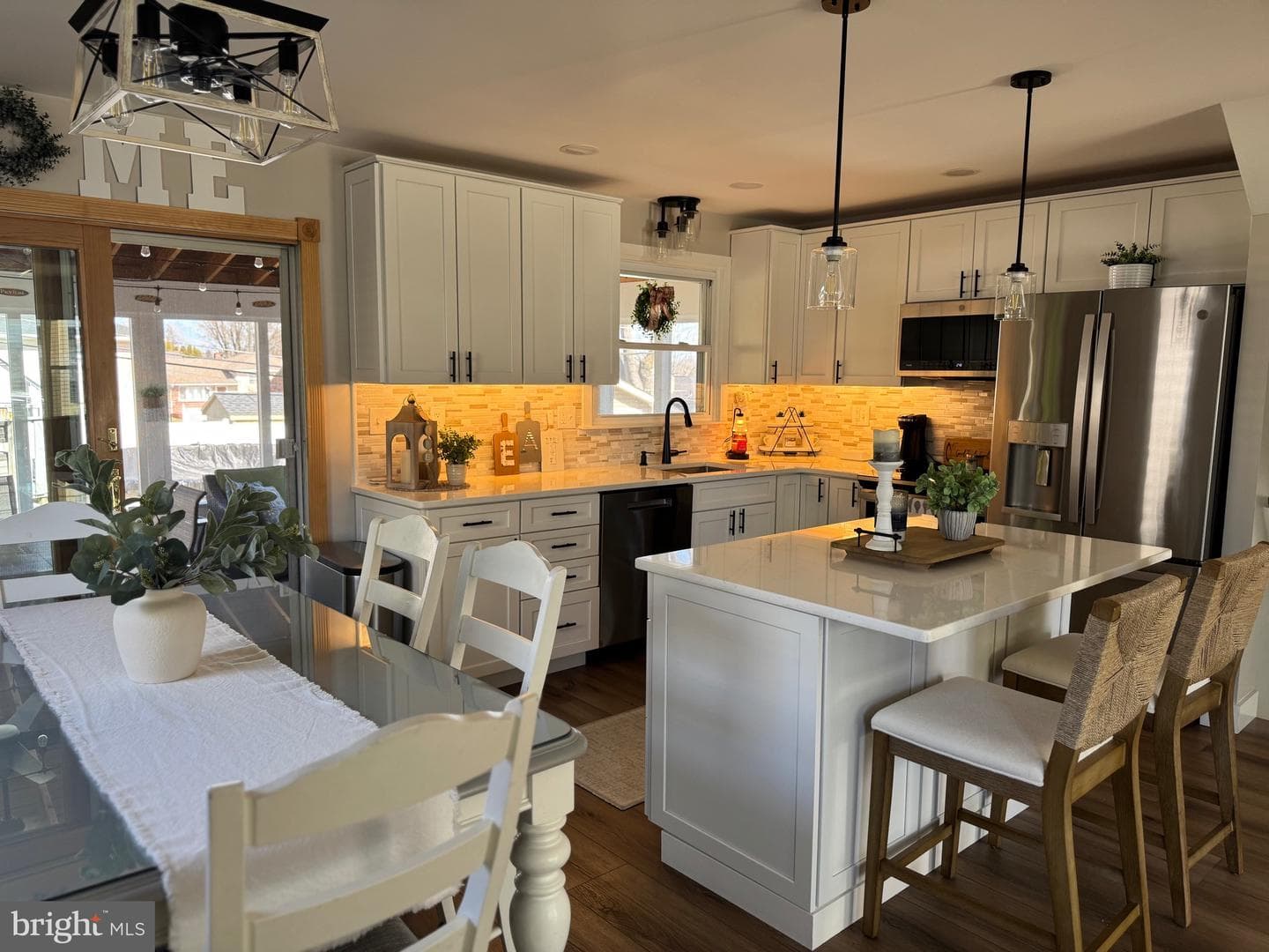 215 Canford Drive photo 19
