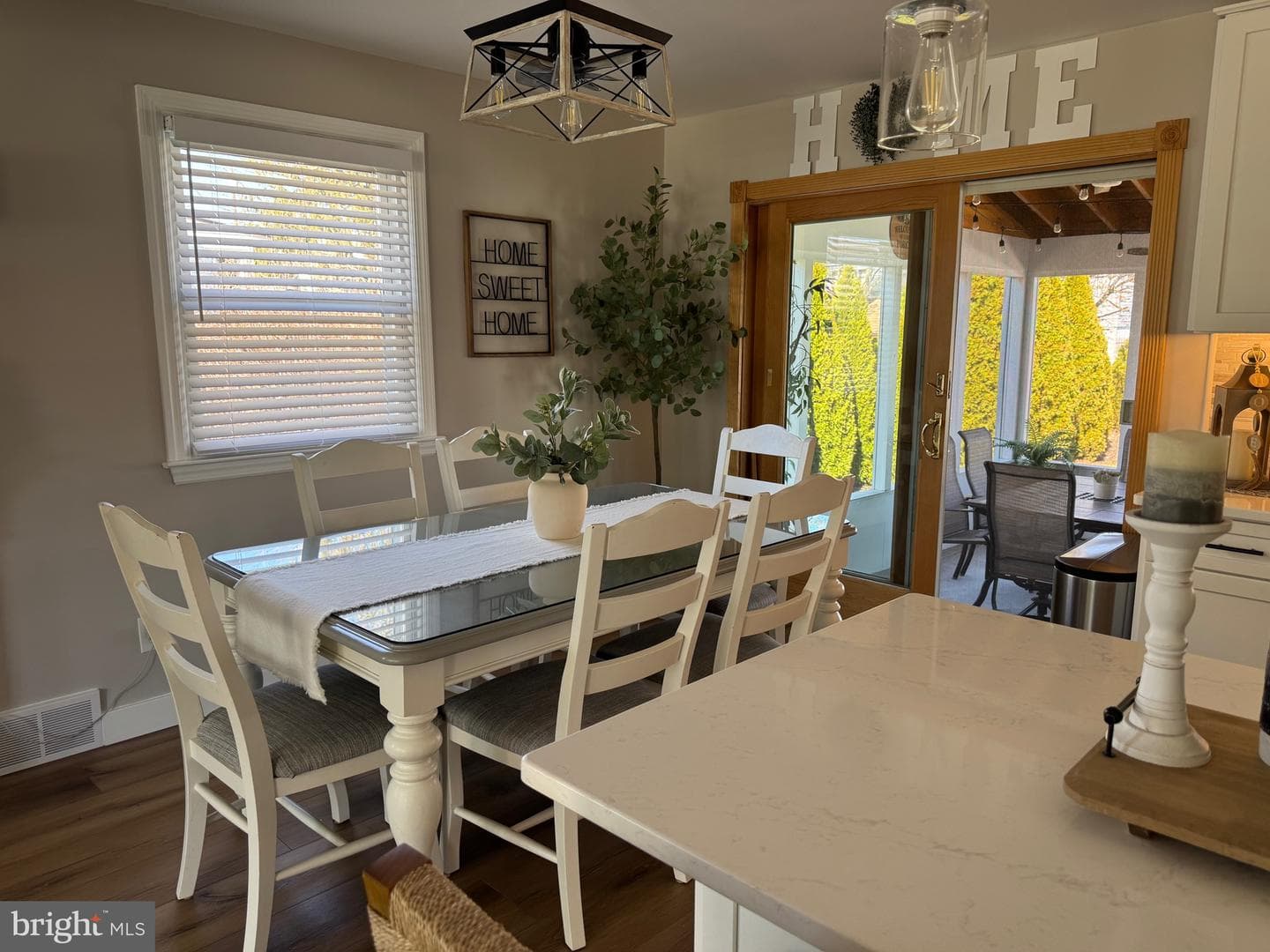 215 Canford Drive photo 21