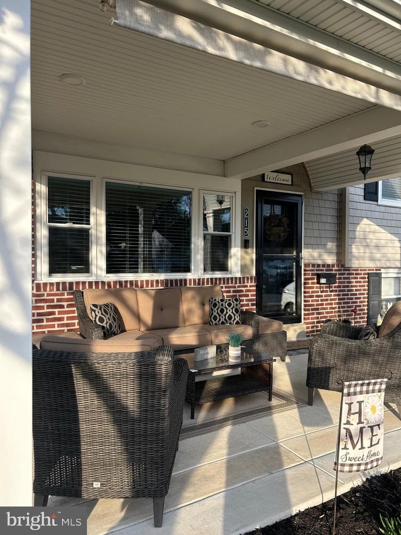215 Canford Drive photo 3