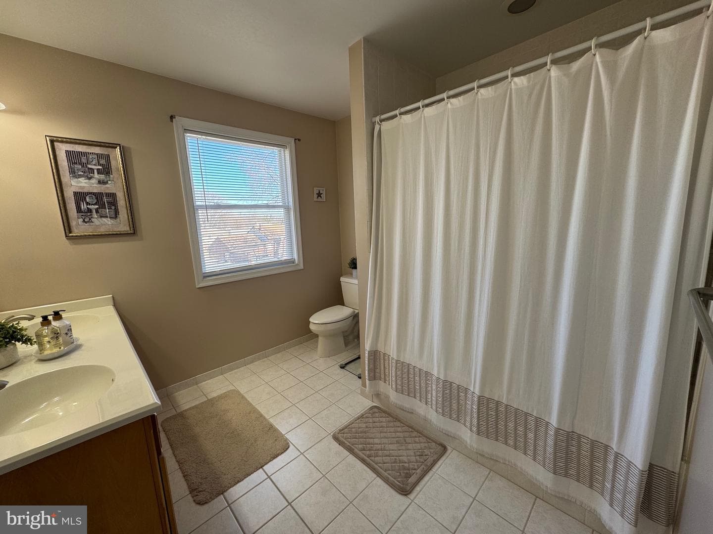 215 Canford Drive photo 31