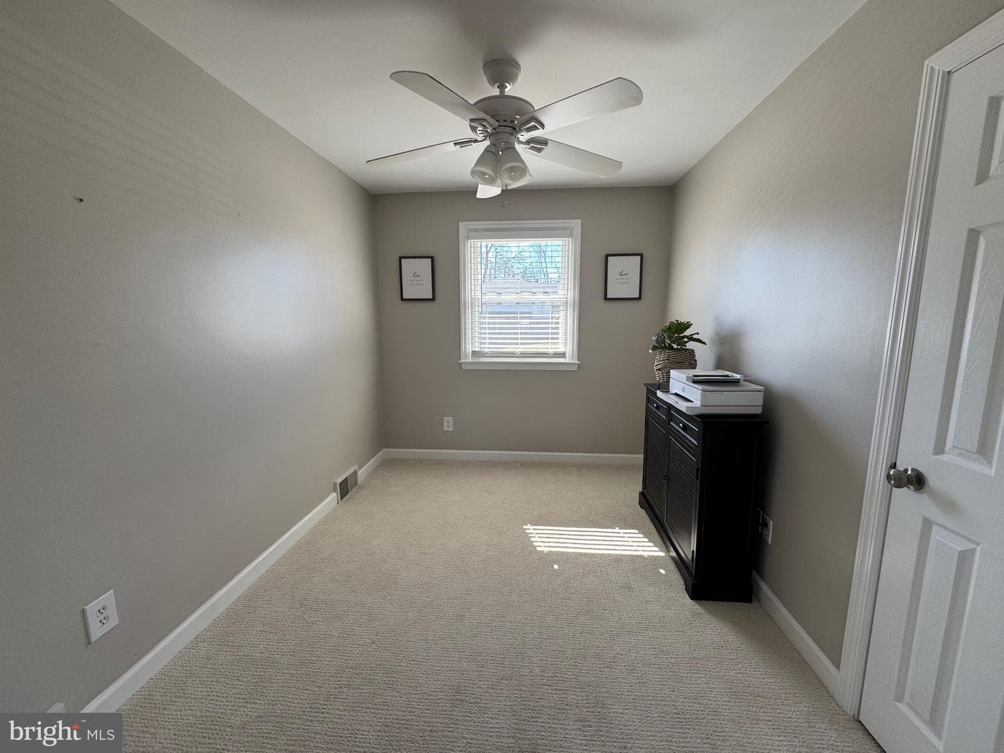 215 Canford Drive photo 35