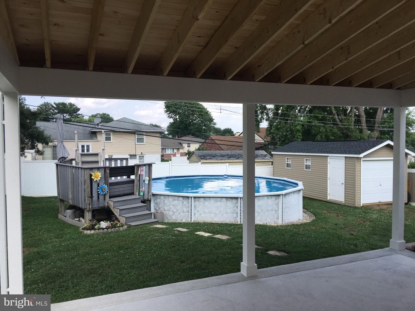 215 Canford Drive photo 43