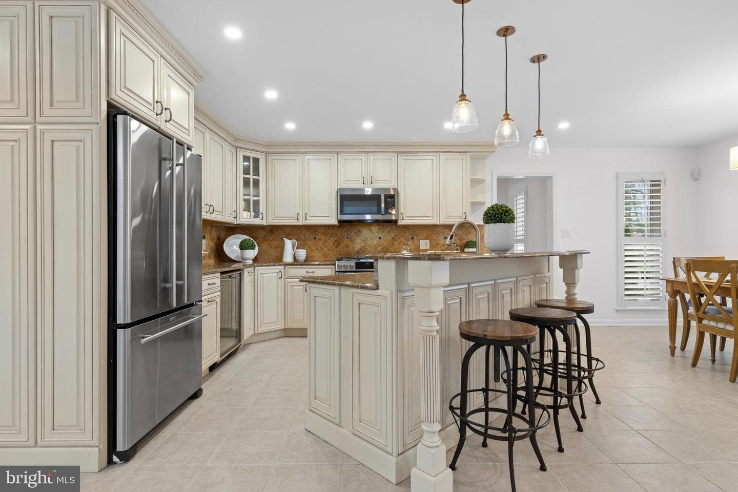 217 Ravenscliff Road photo 37