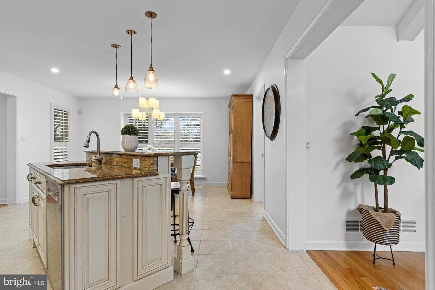 217 Ravenscliff Road photo 38