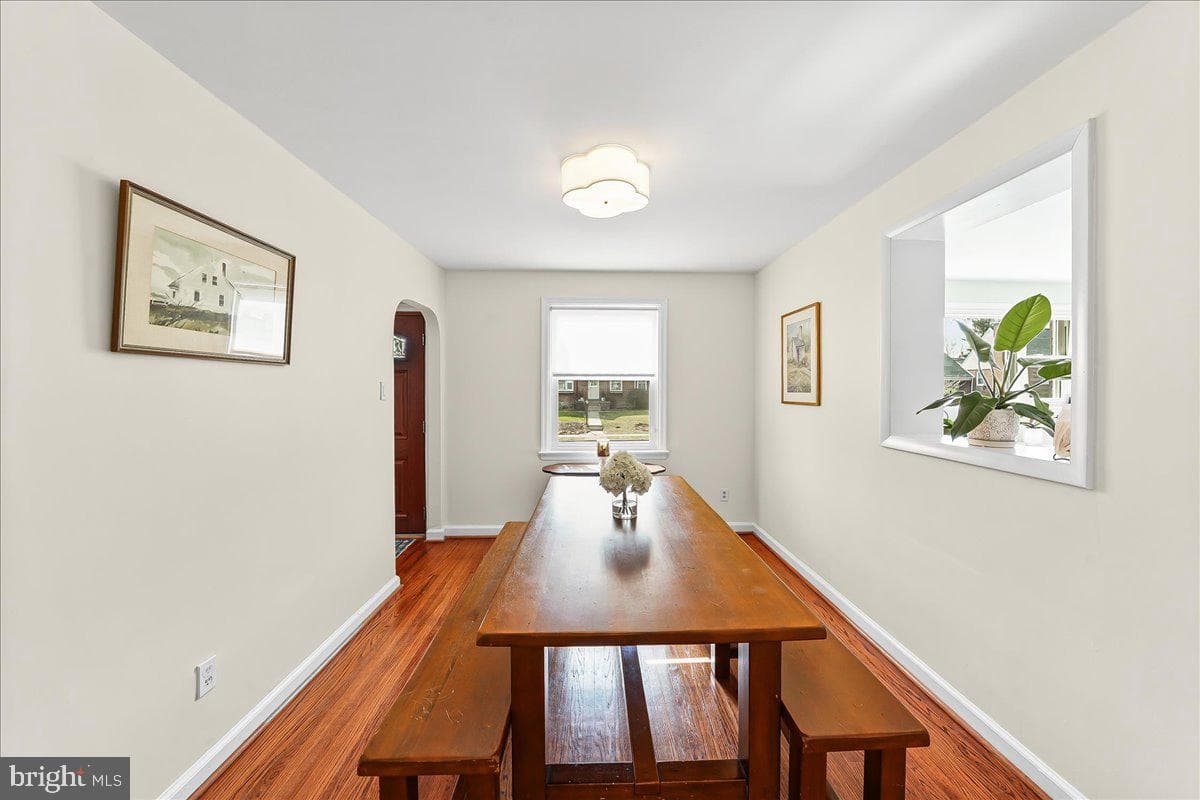 208 2nd Avenue photo 14