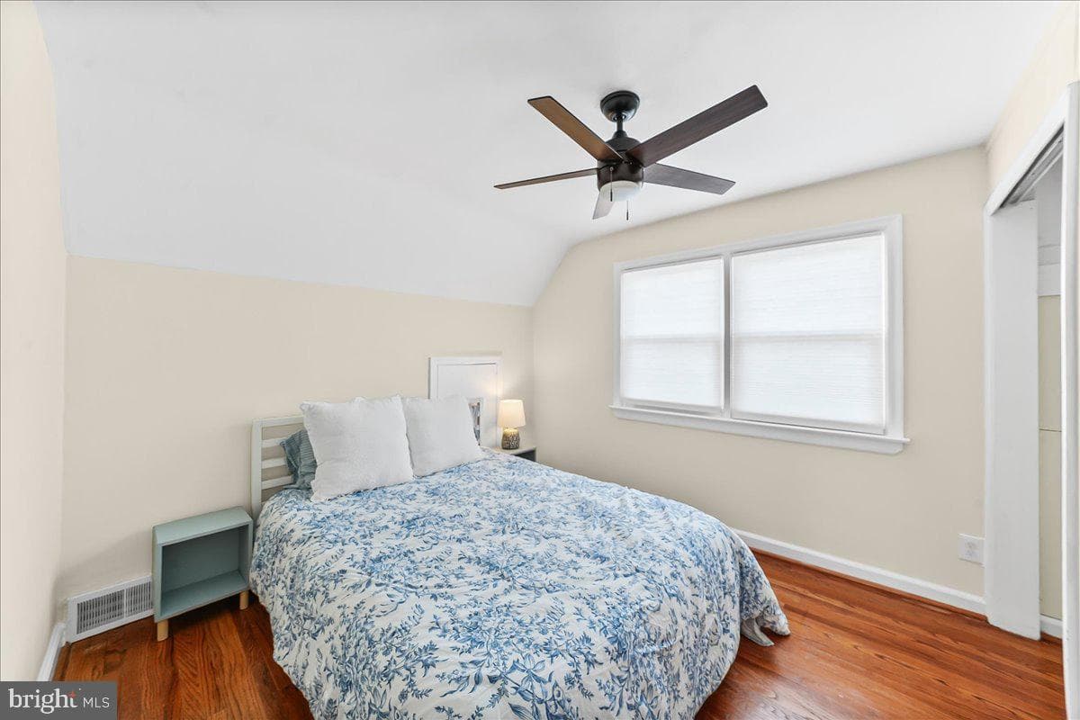 208 2nd Avenue photo 19