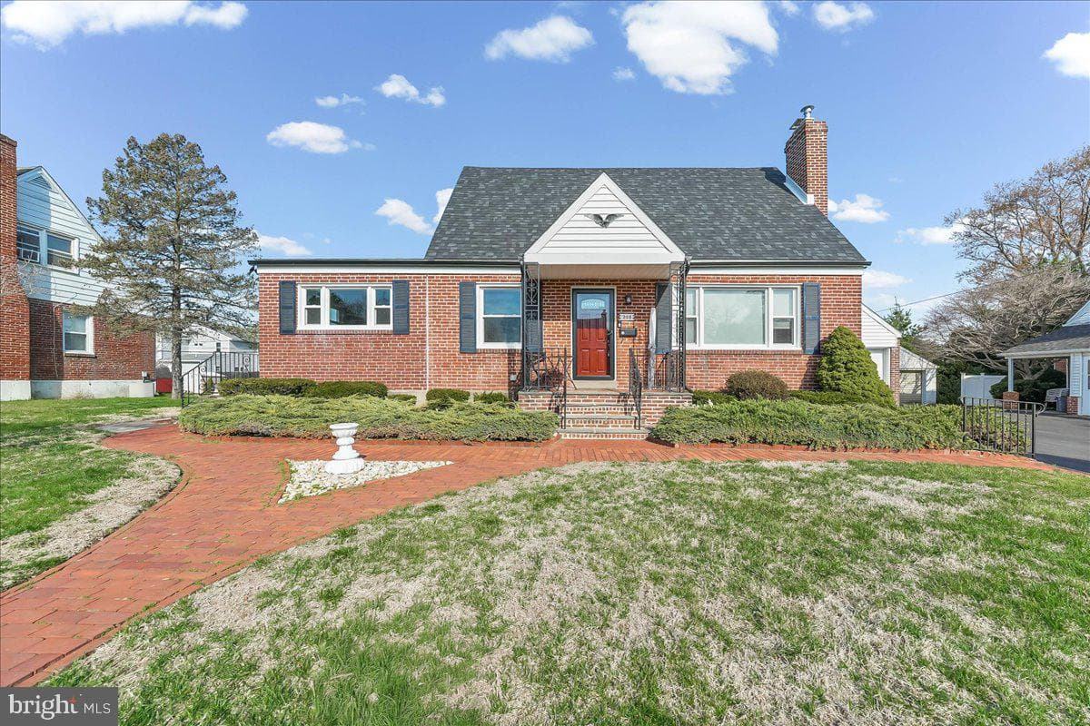 208 2nd Avenue photo 2