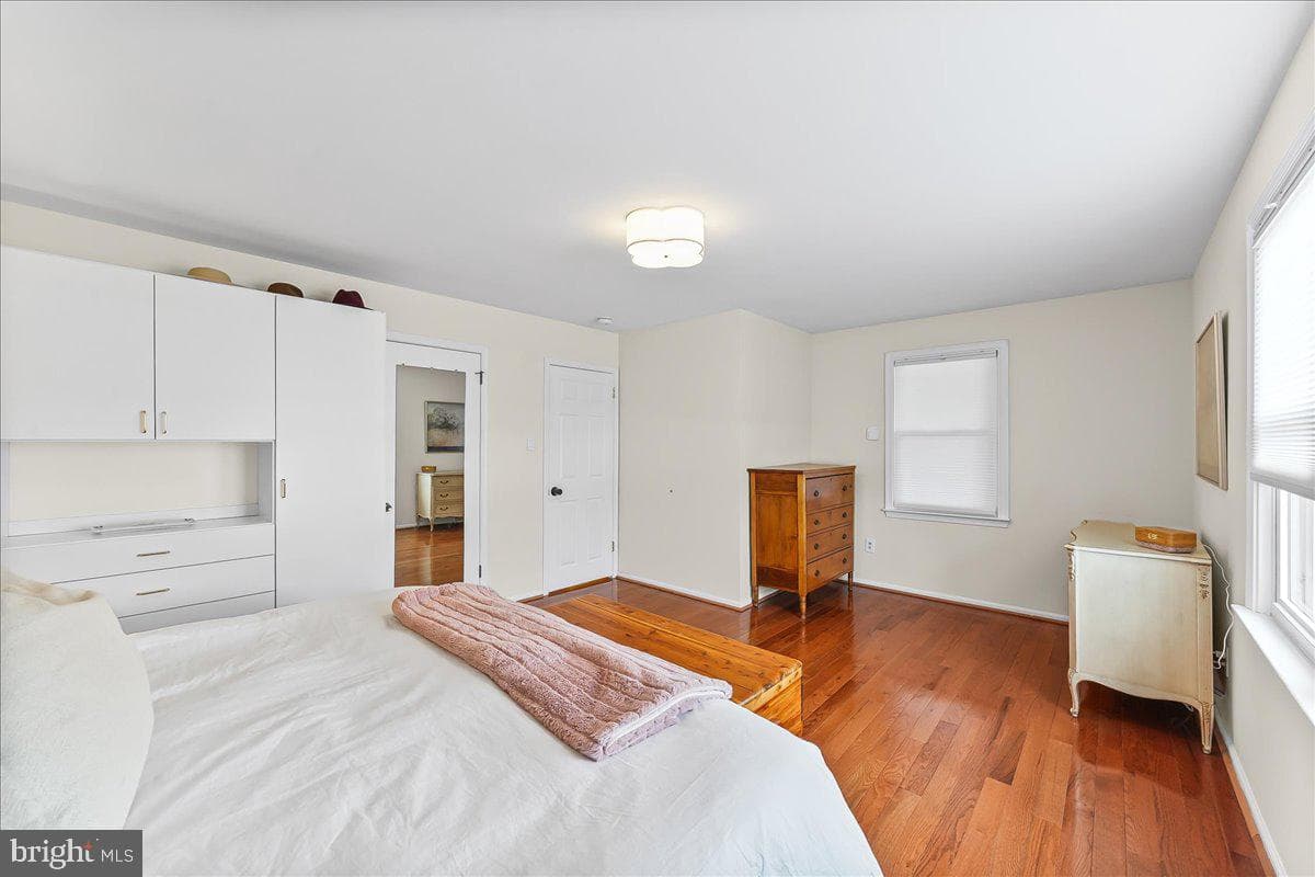 208 2nd Avenue photo 22
