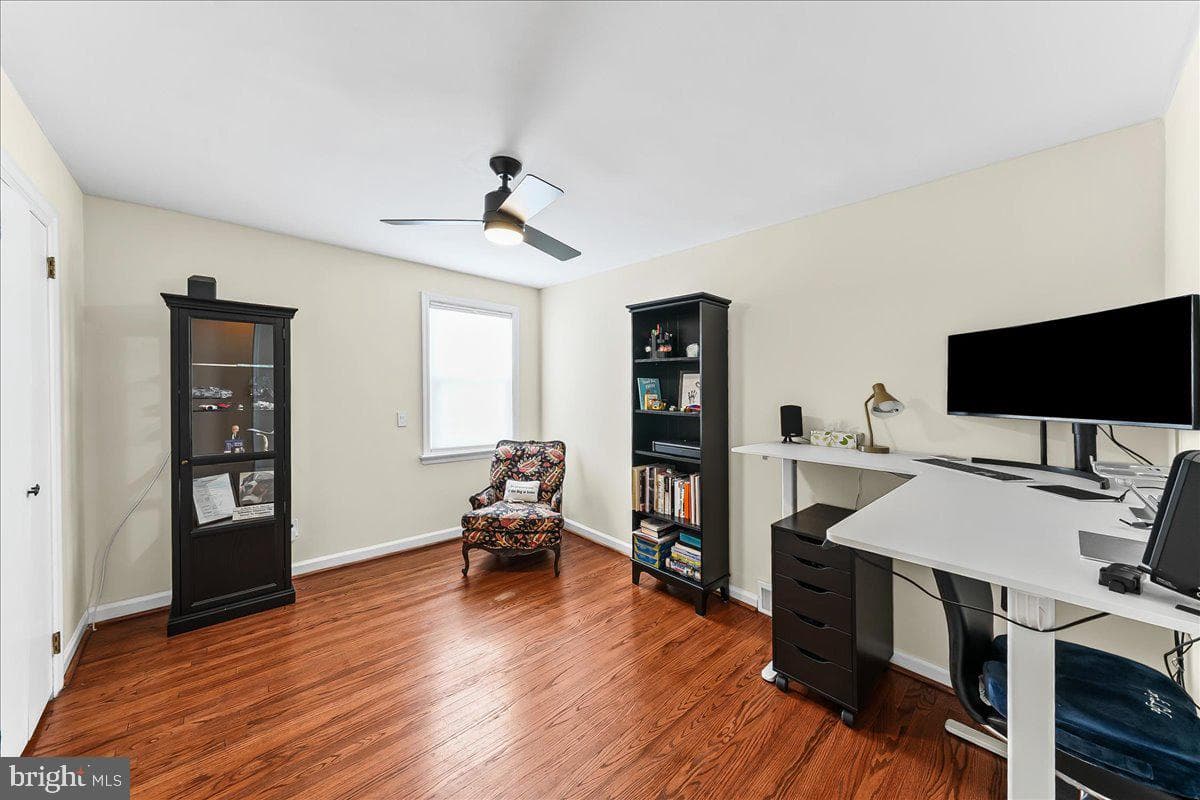 208 2nd Avenue photo 23