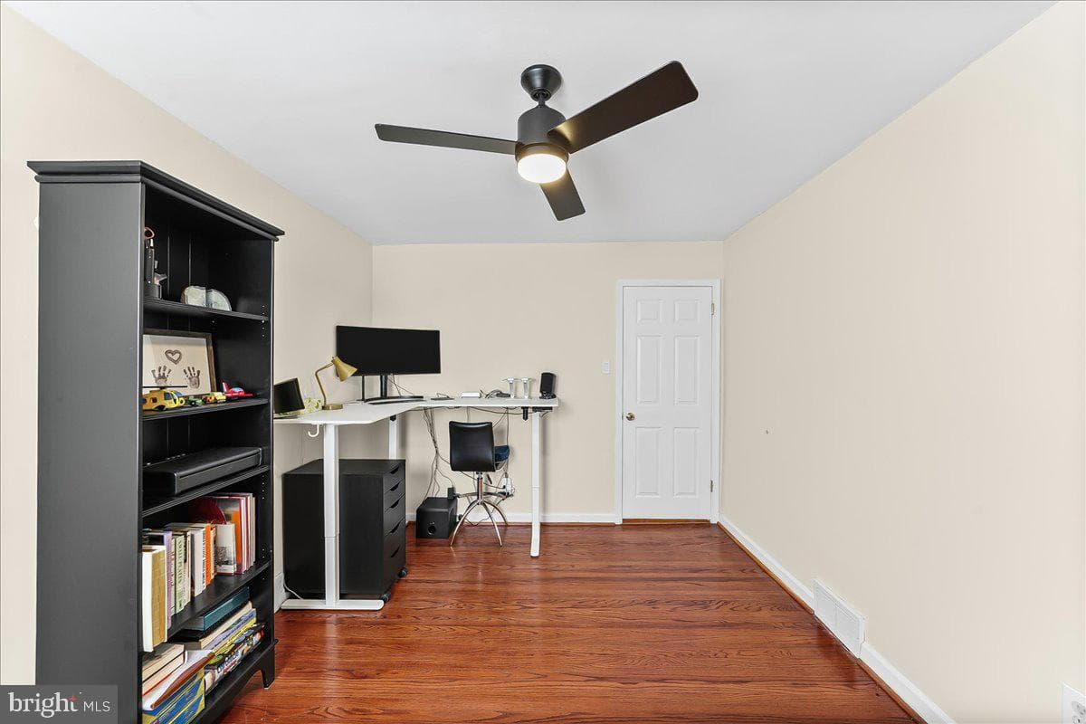 208 2nd Avenue photo 24