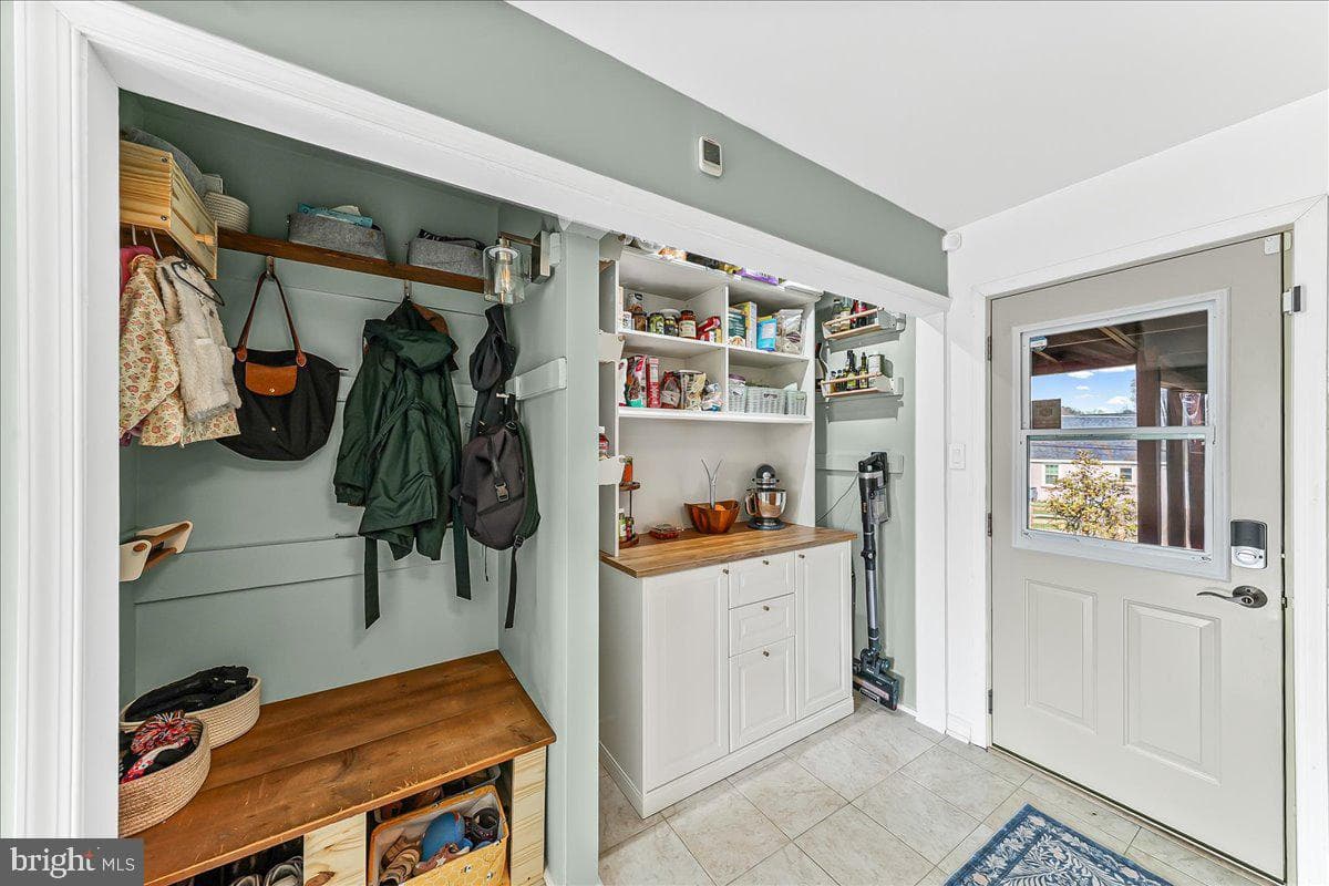 208 2nd Avenue photo 33