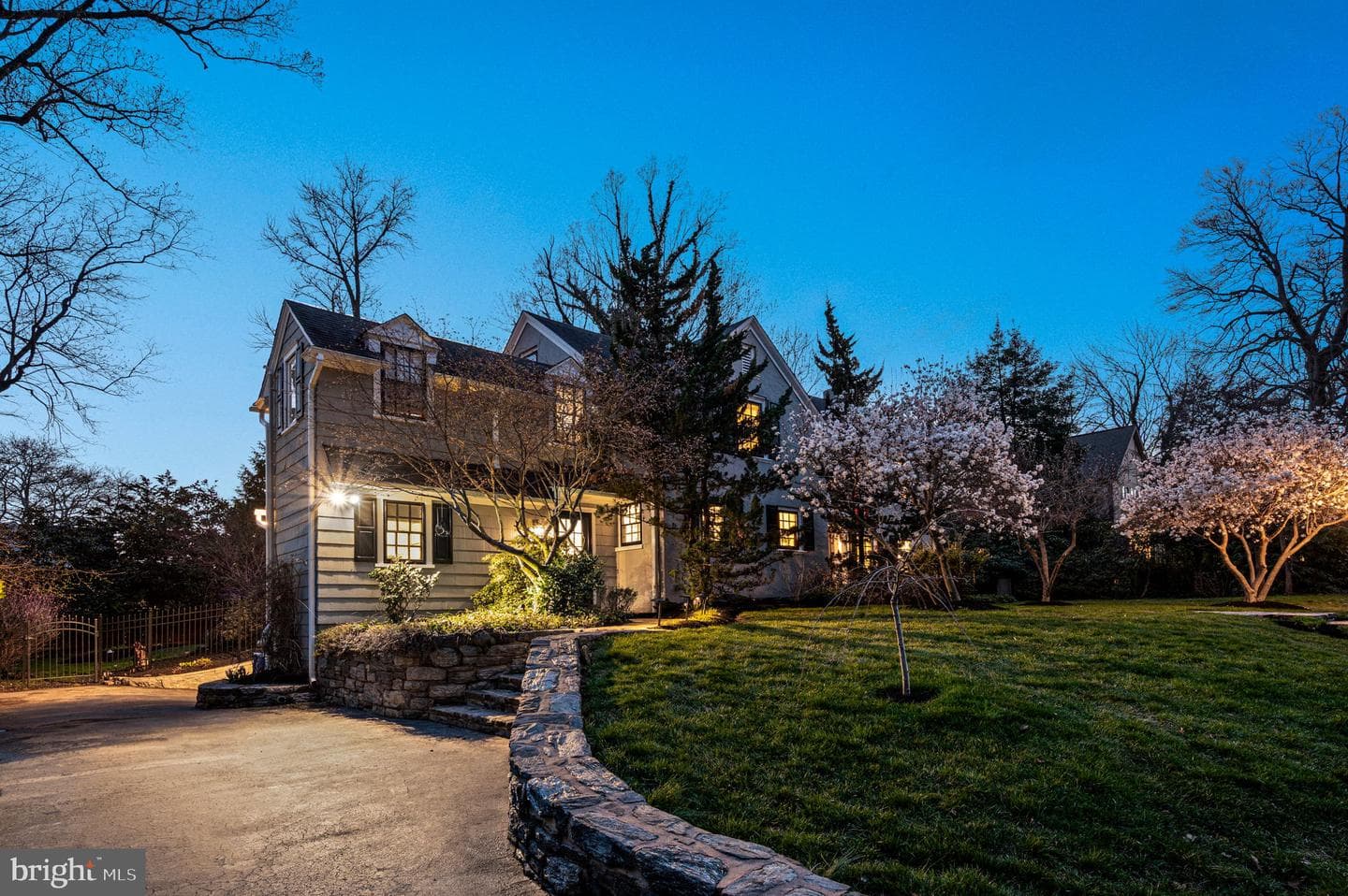 913 Twyckenham Road photo 37