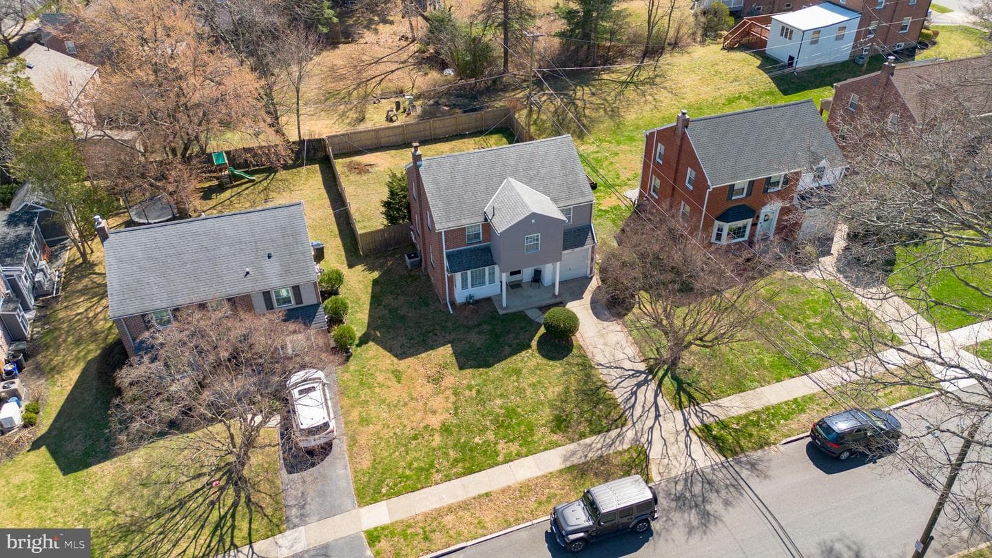 417 Hastings Avenue photo 37