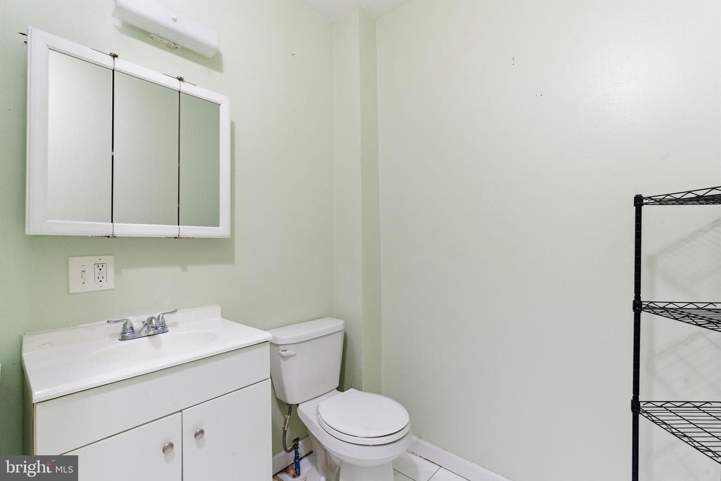 1421 E 11th Street photo 18
