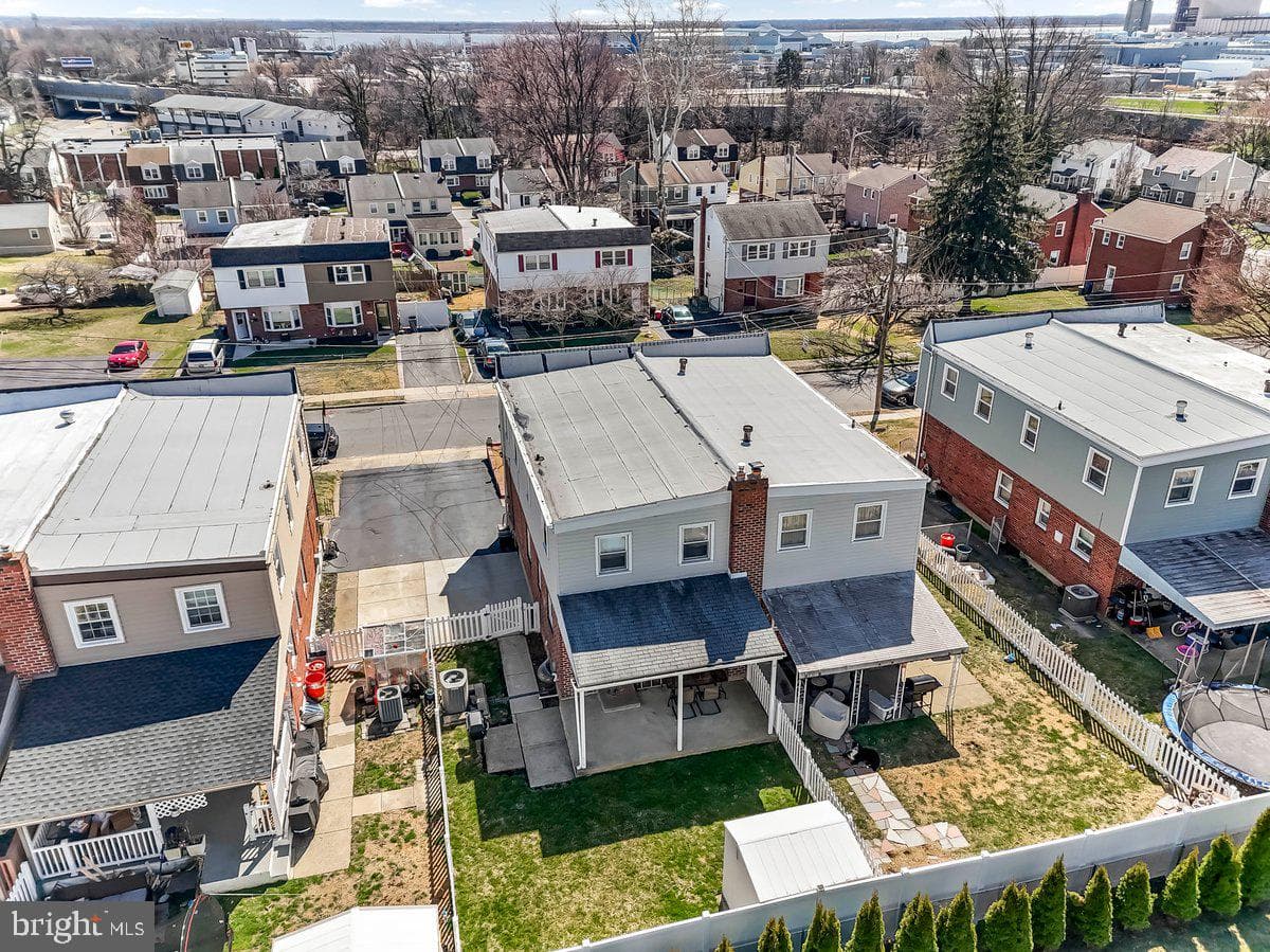 215 Riverview Avenue photo 25