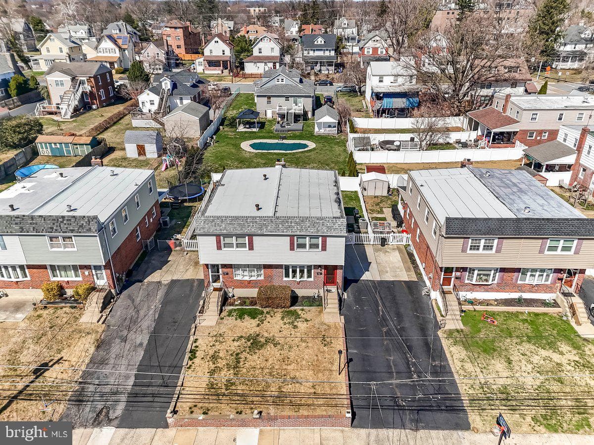 215 Riverview Avenue photo 27
