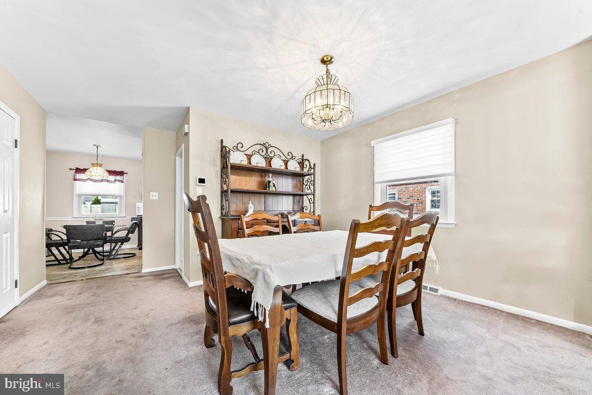 215 Riverview Avenue photo 6