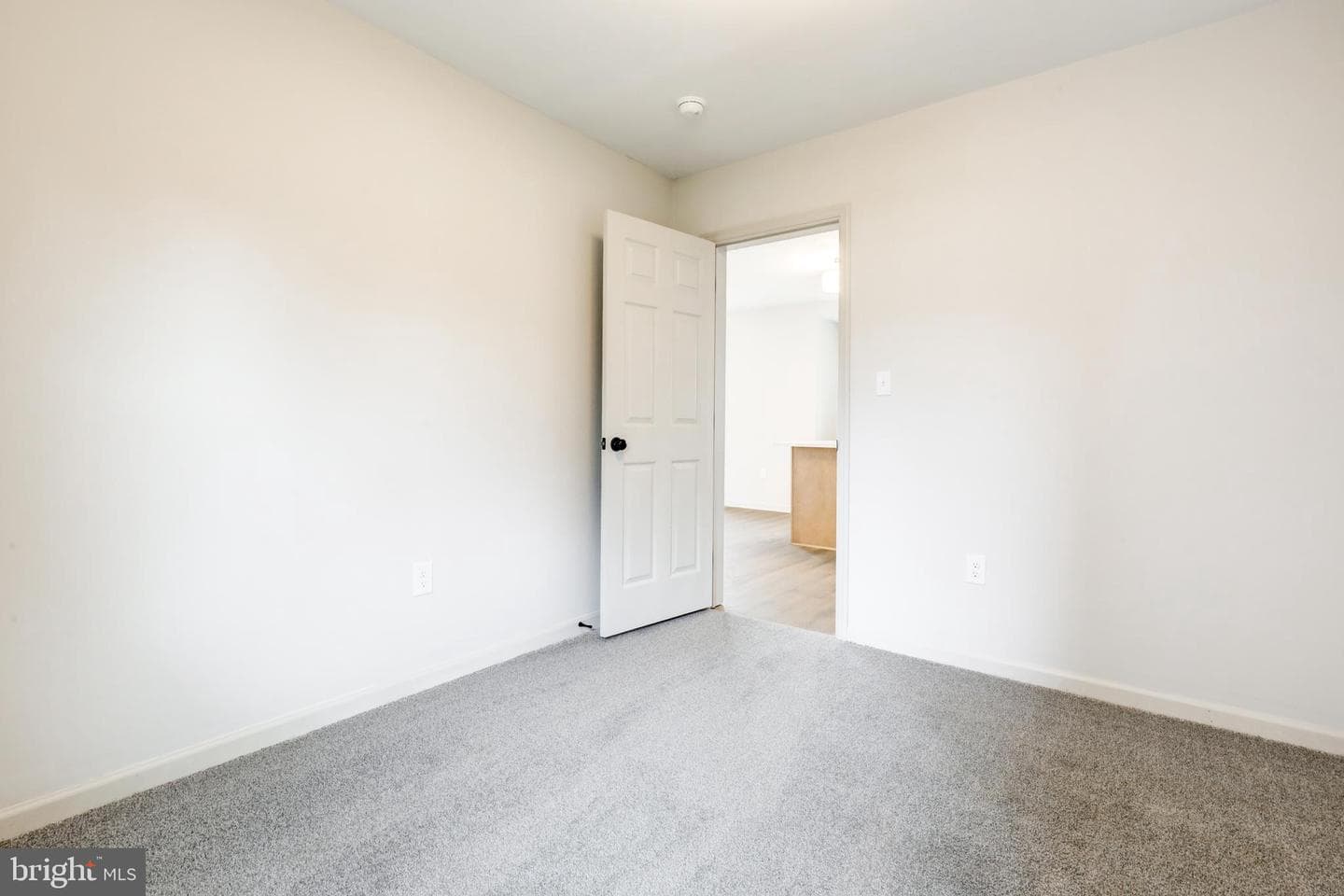 632 Greenhill Road photo 17