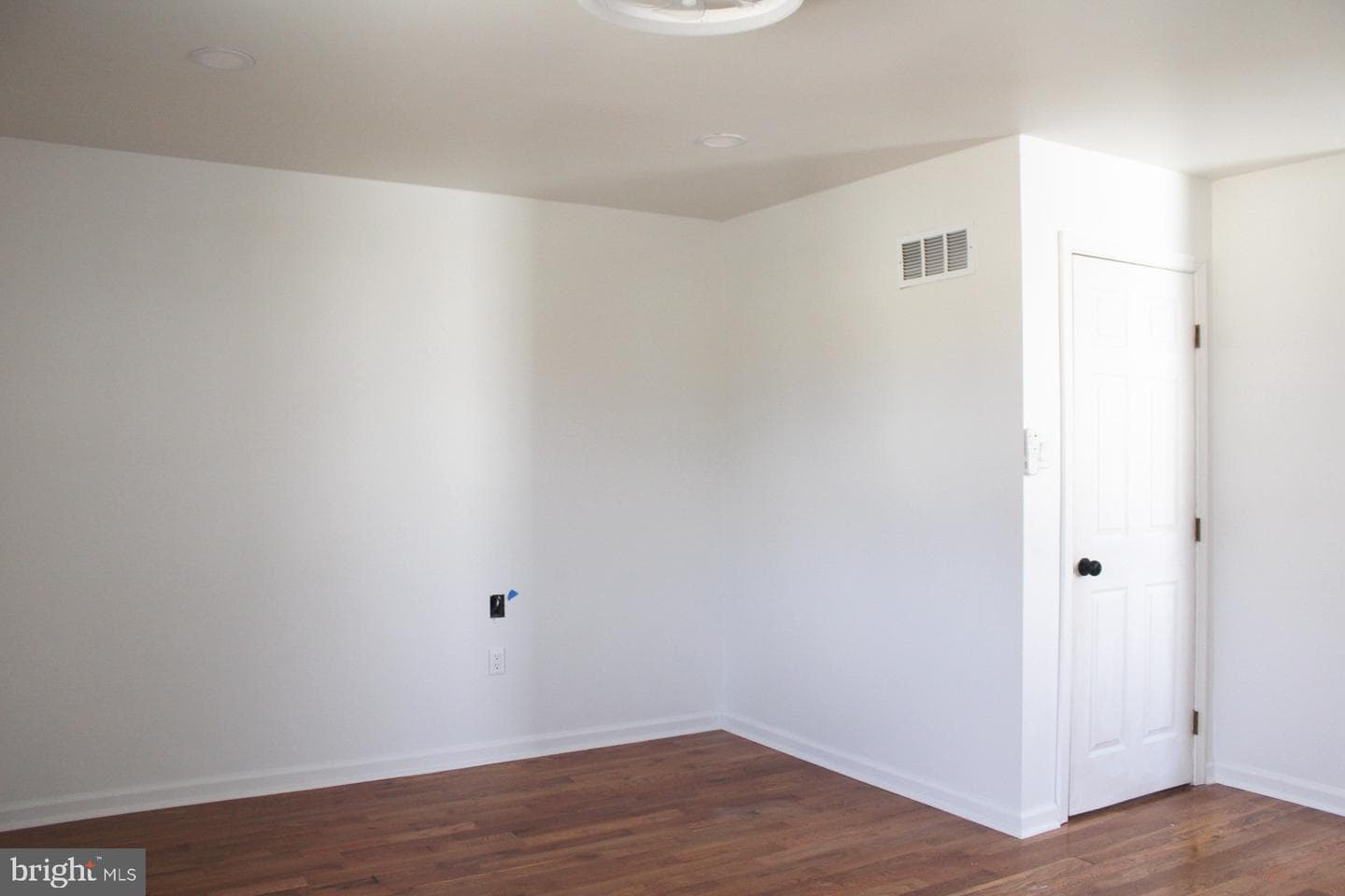 307 Park Circle photo 18