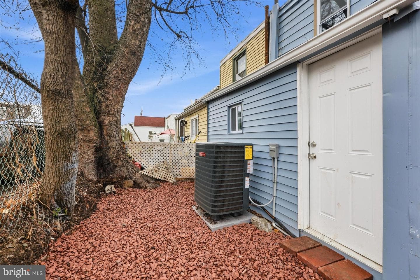 1335 Green Street photo 9