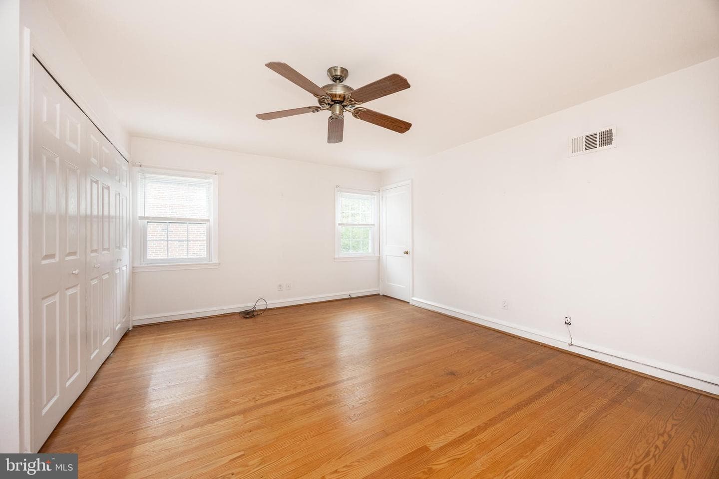 8 Pilgrim Lane photo 13