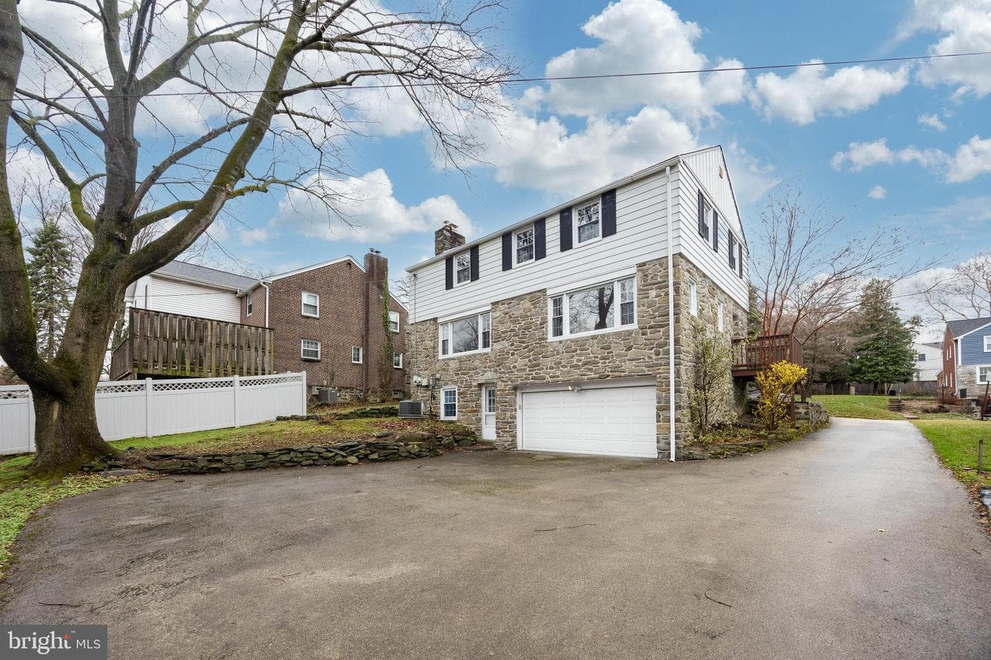 8 Pilgrim Lane photo 27