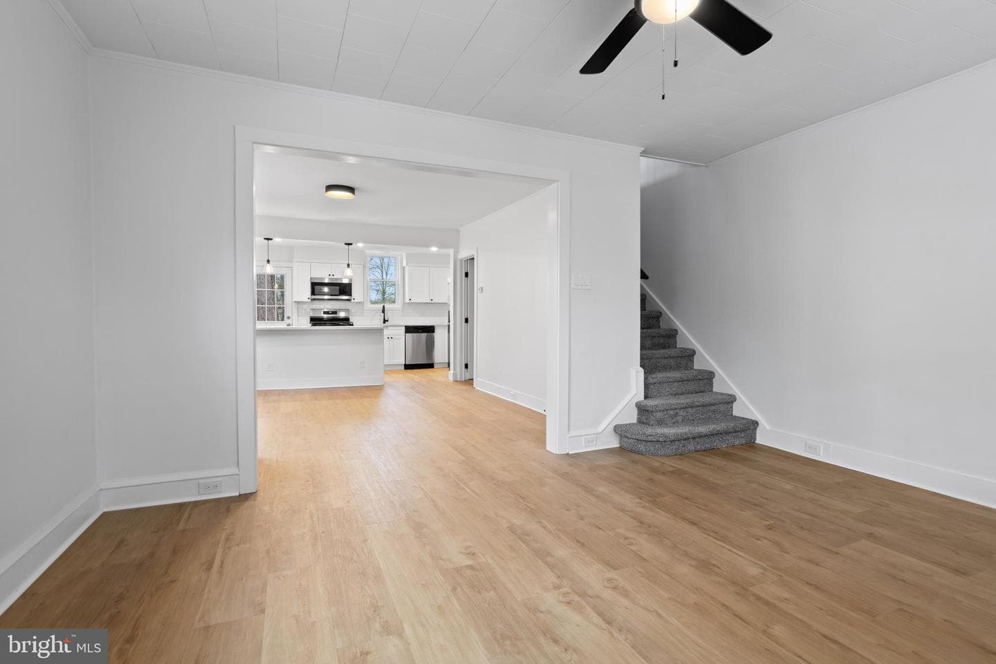 109 S Wells Avenue photo 4