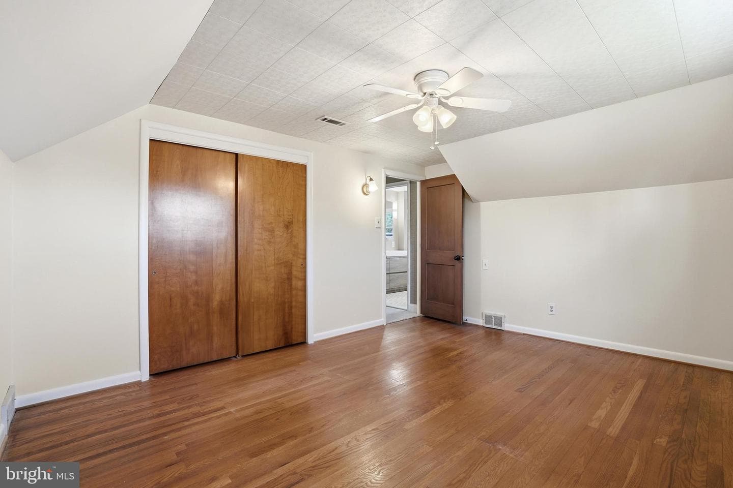 109 Donnelly Avenue photo 23