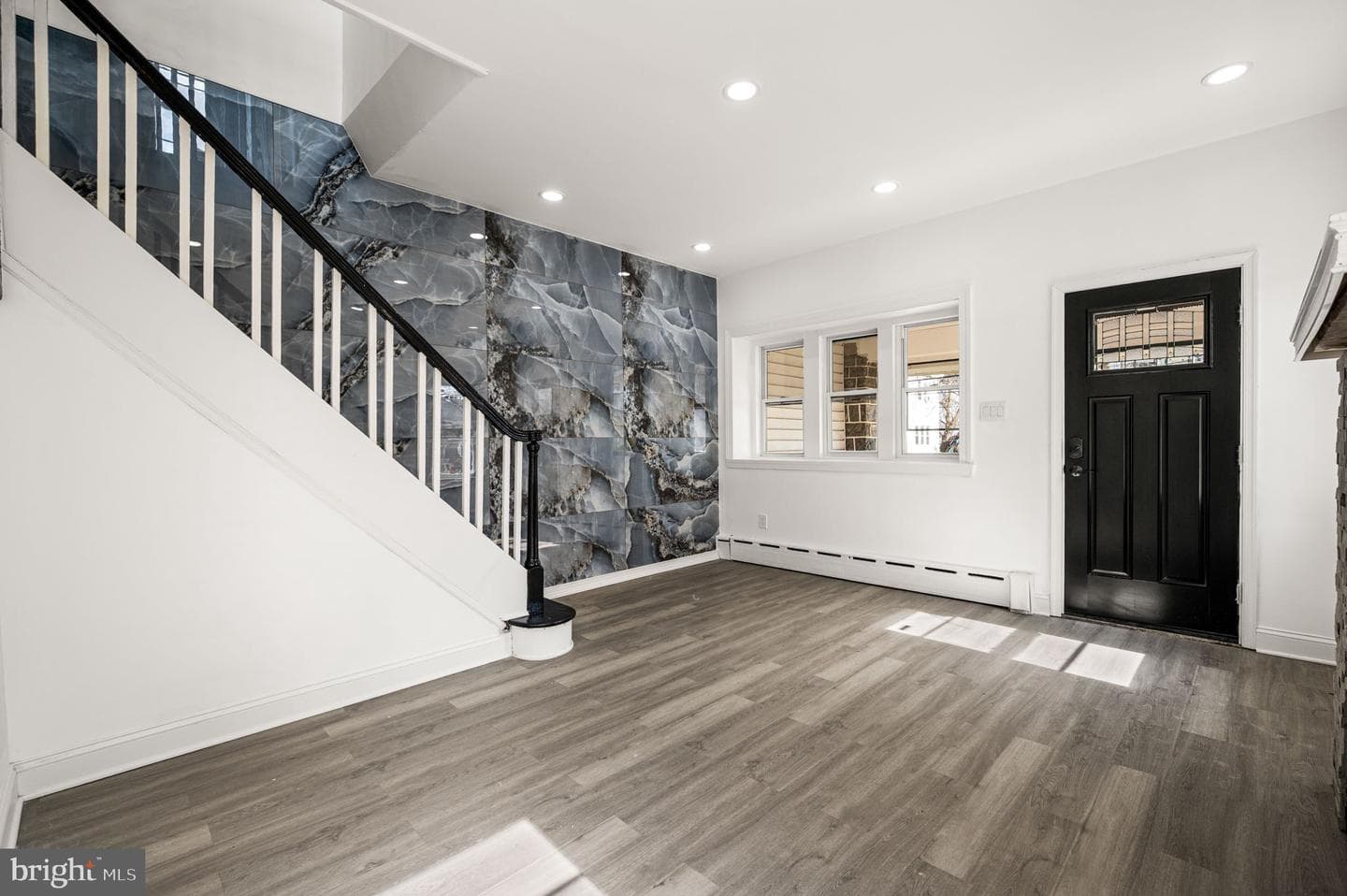 80 Kenny Avenue photo 2