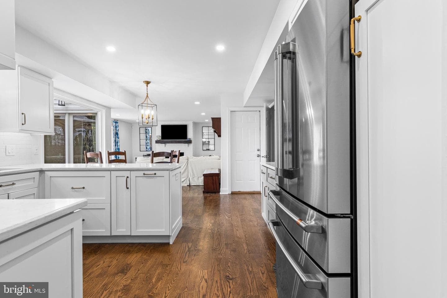 8 Harrow Circle photo 13