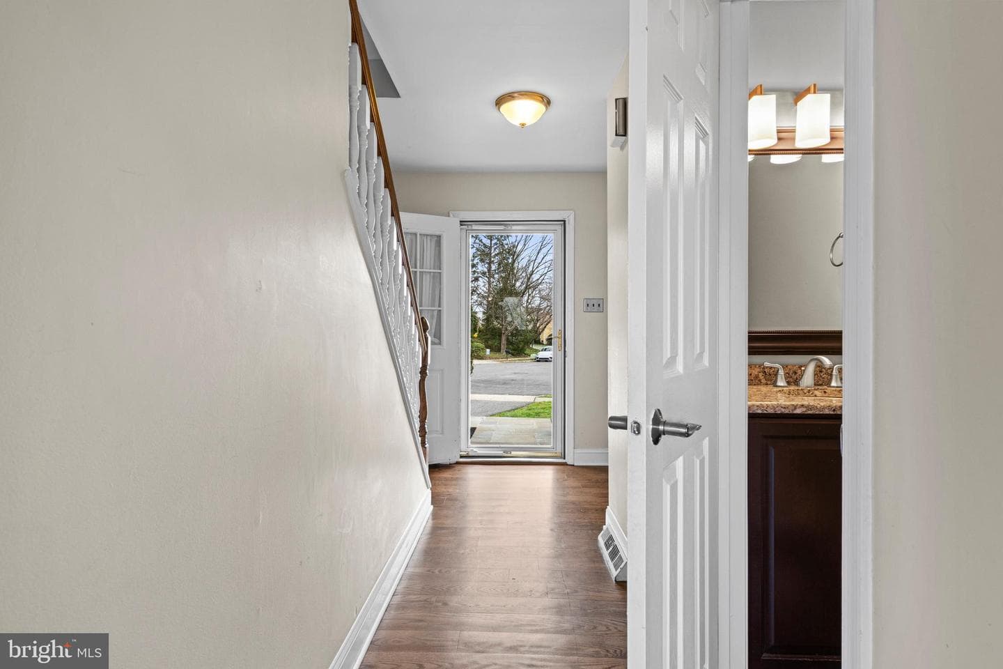8 Harrow Circle photo 22