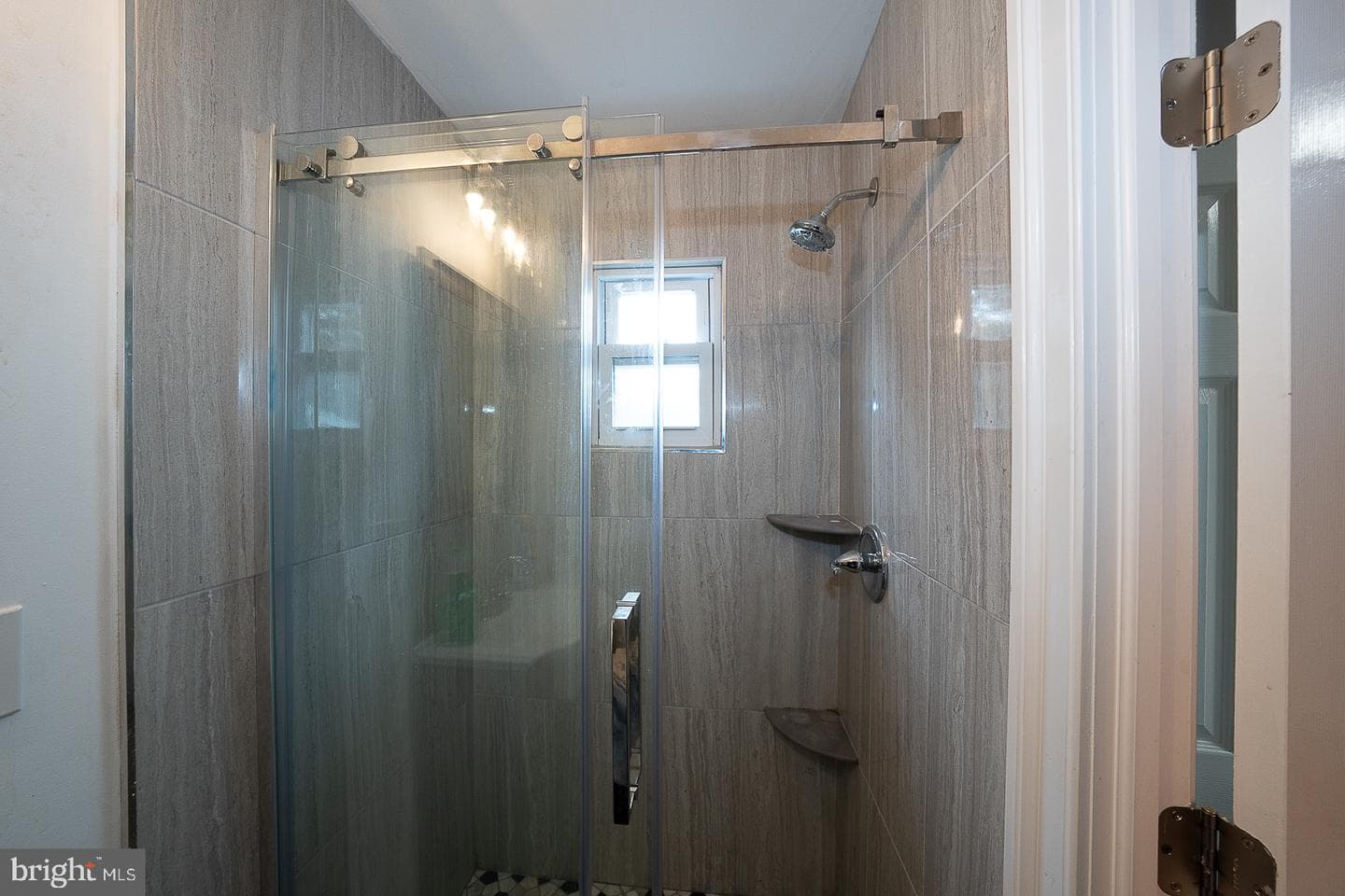 216 Ridley Avenue photo 11
