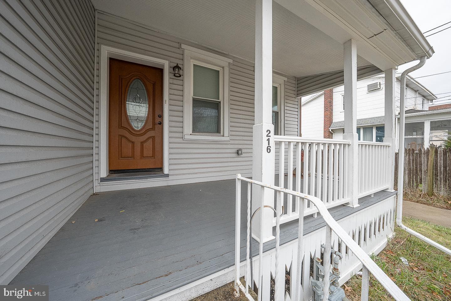 216 Ridley Avenue photo 4