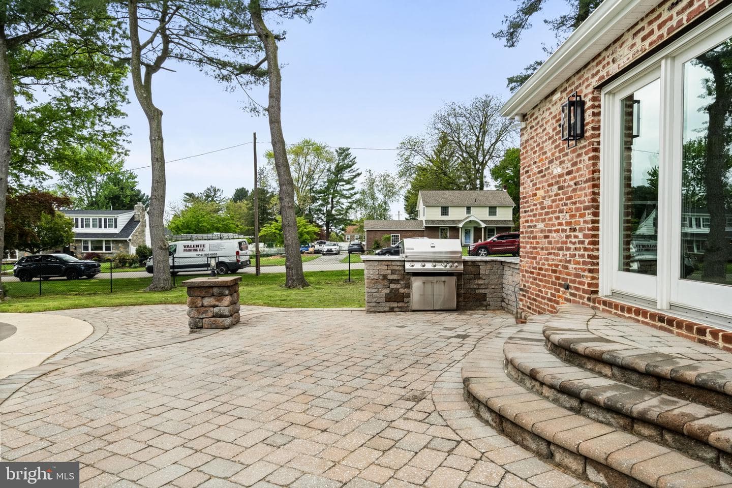 33 W Ardmore Avenue photo 111