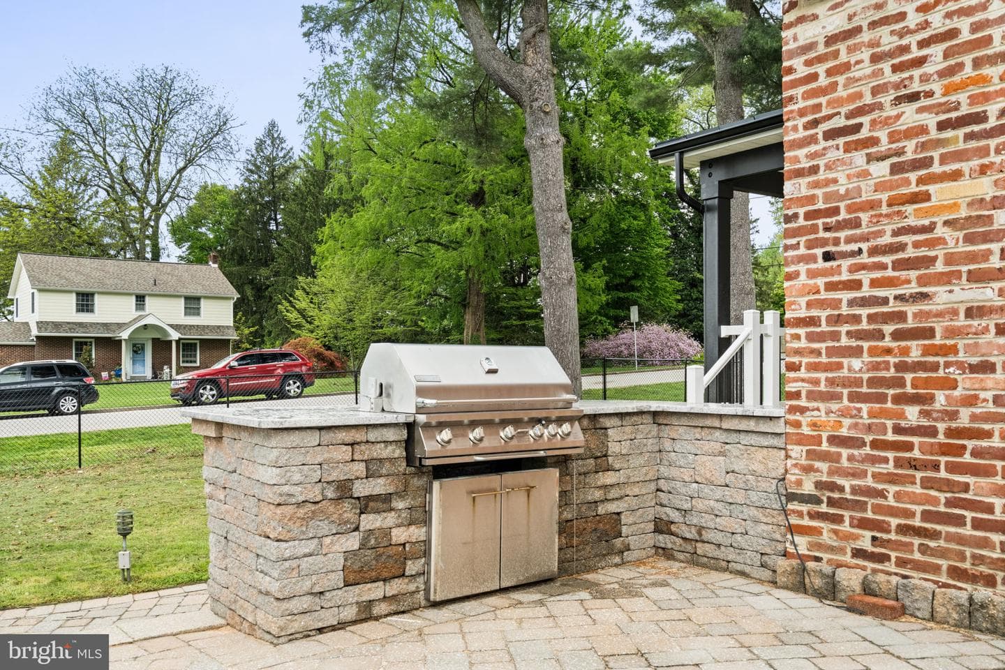 33 W Ardmore Avenue photo 112