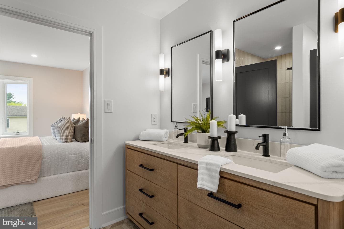 33 W Ardmore Avenue photo 68