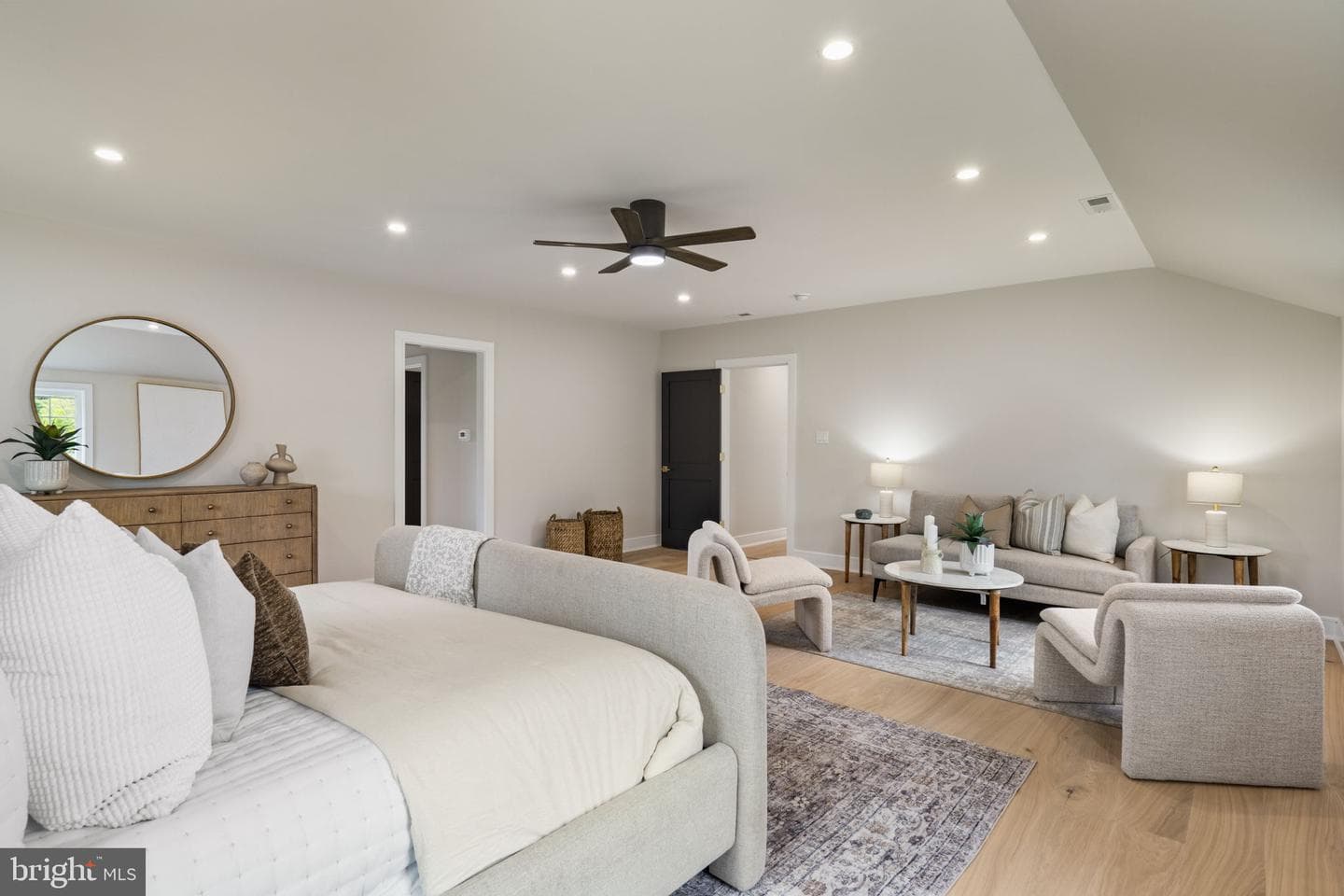 33 W Ardmore Avenue photo 85