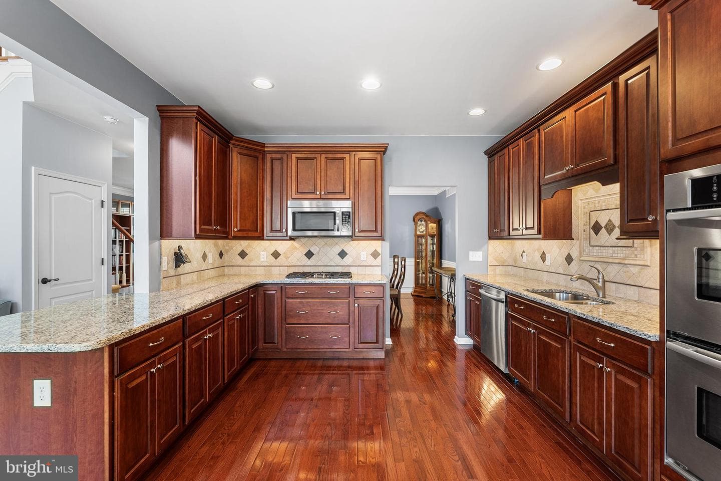 6 Wharton Drive photo 8