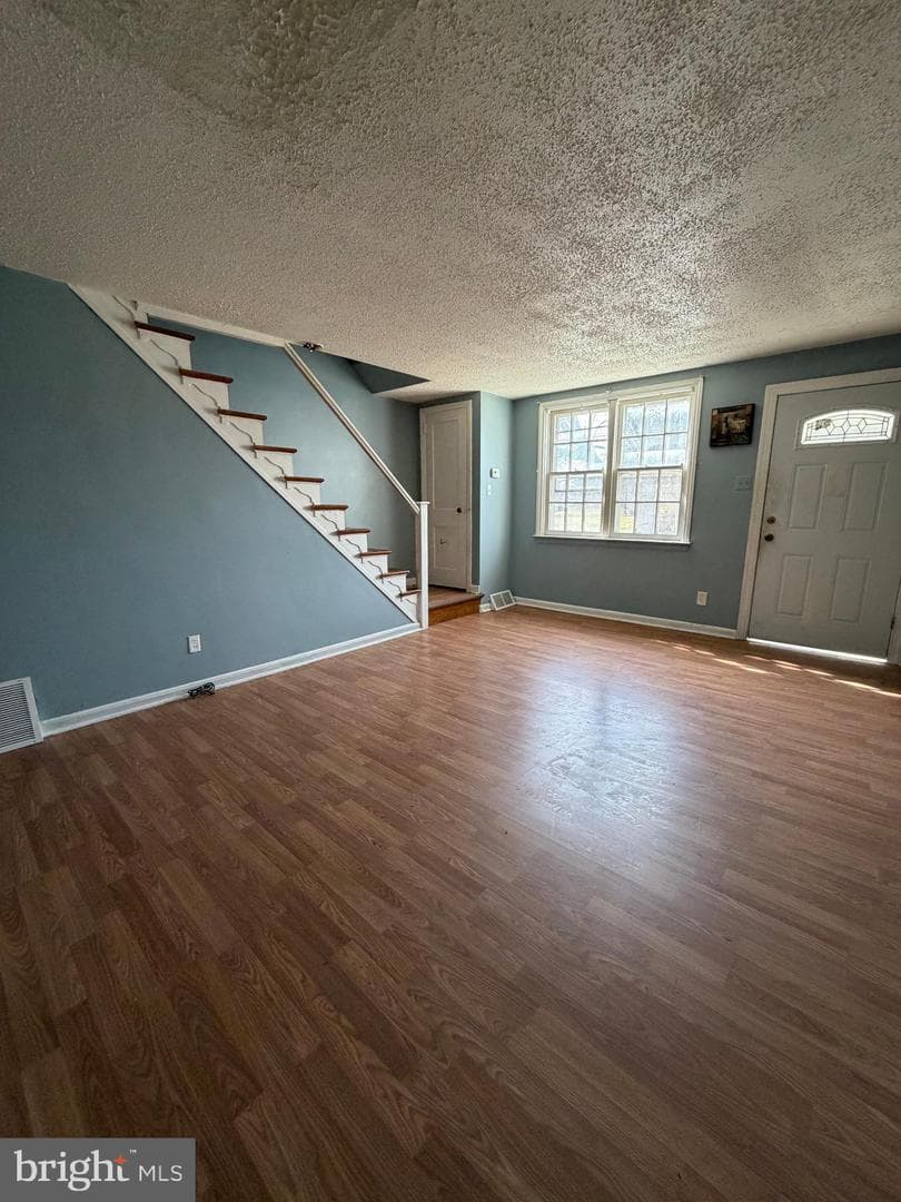 7 W 21st Street, Chester