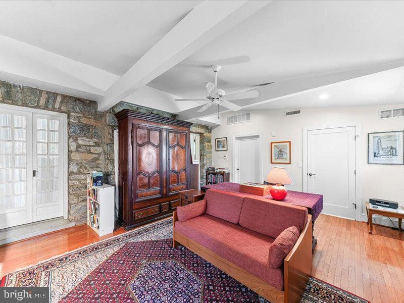 300 Harvard Avenue photo 8
